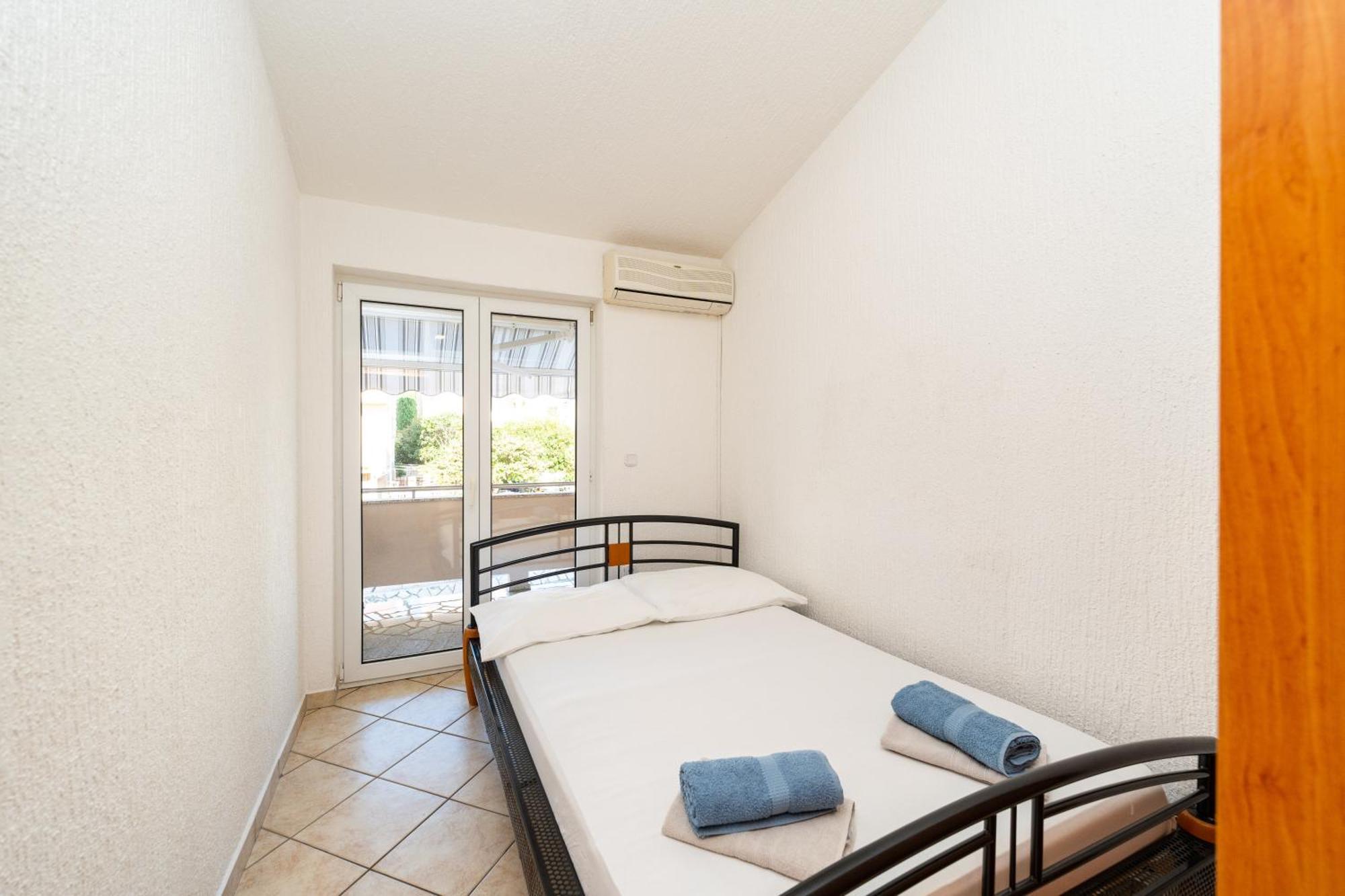 Apartments Cvetka ノヴァリャ エクステリア 写真